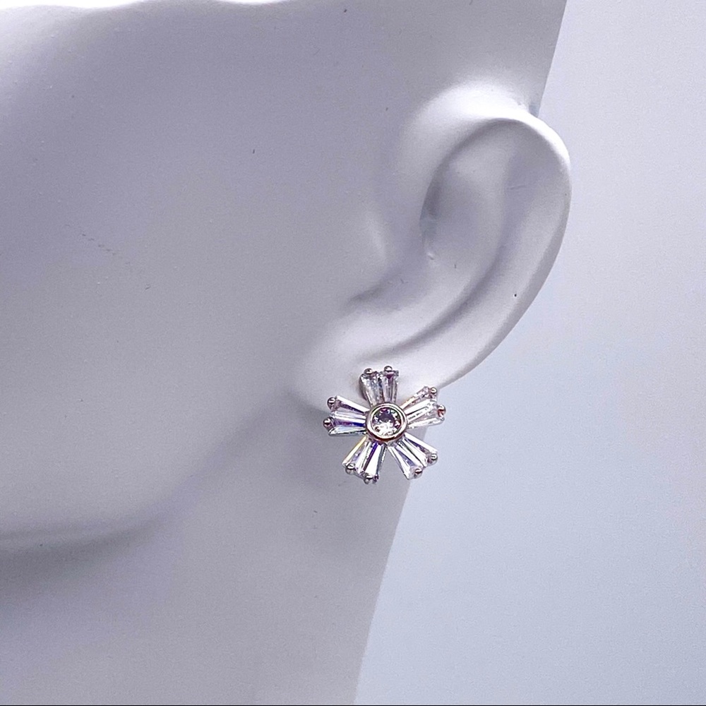NWT Kenneth Jay Lane Baguette Flower Earrings - Picture 5 of 14
